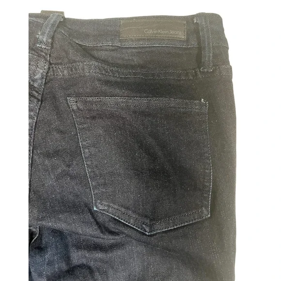 Calvin Klein - Ultimate Skinny - stretchy Women jeans Size US 6x30 - Picture 3 of 6